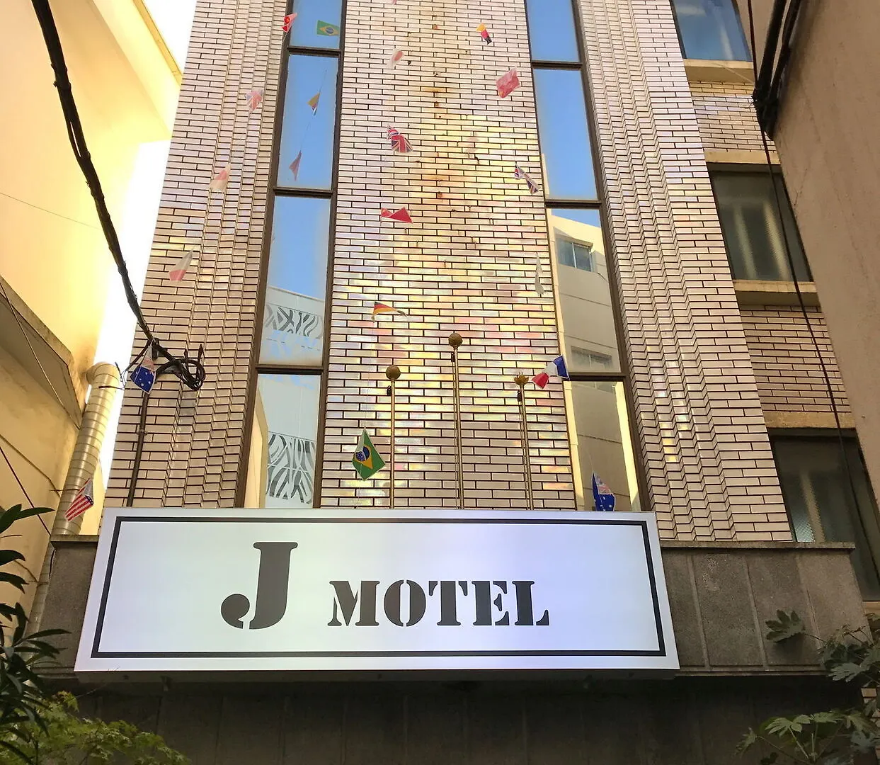 J Motel location